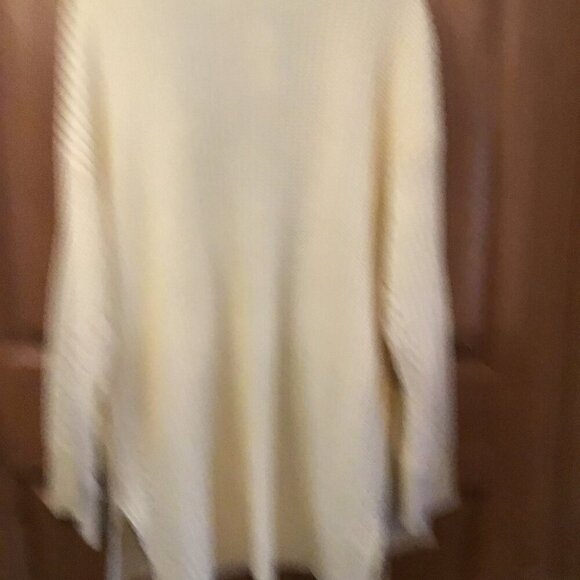 Lillusory Ivory/Yellow Cable Knit Sweater - Picture 3 of 3